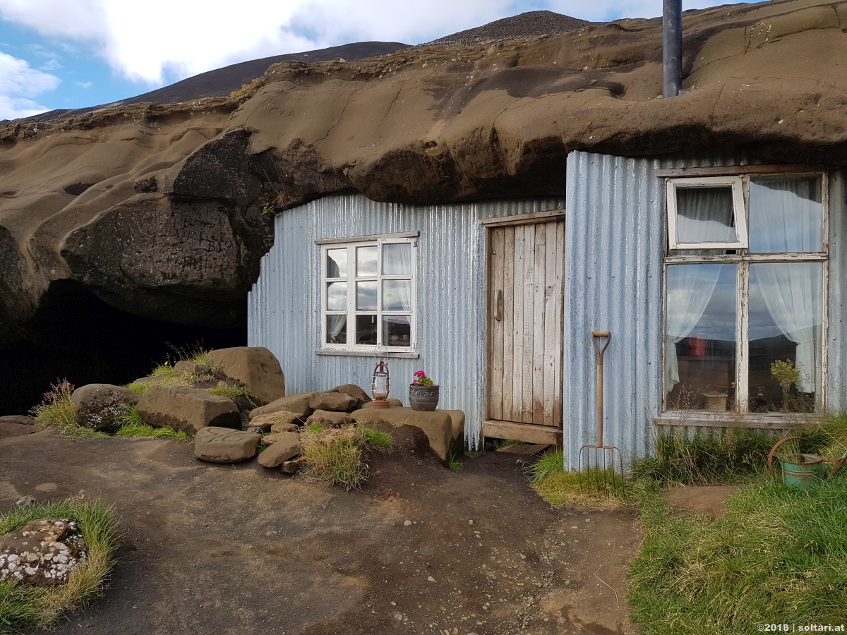 Gullfoss, Geysire & Thingvellir